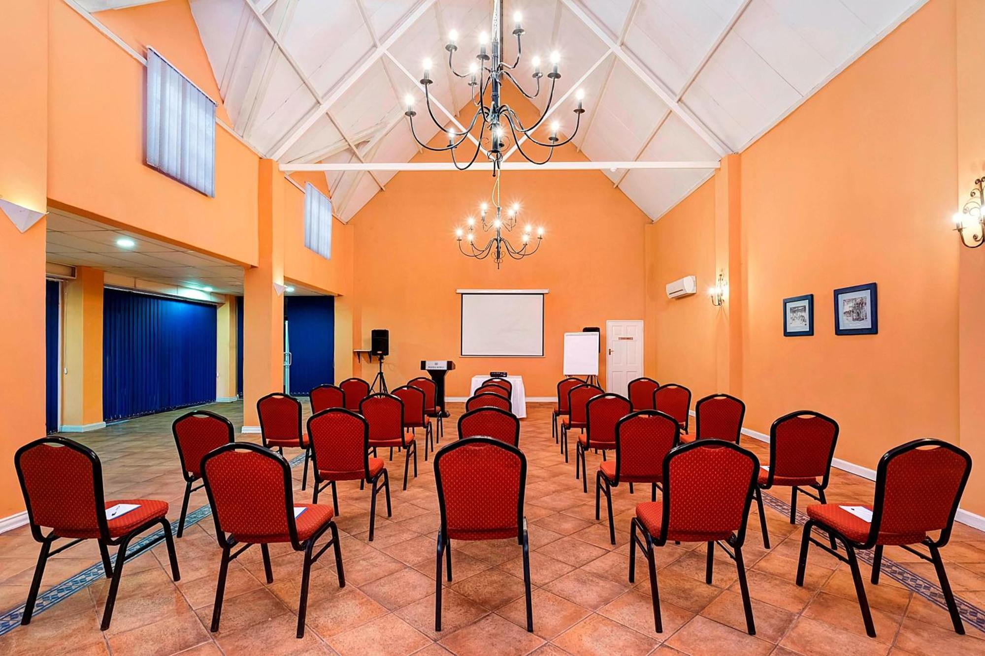Protea Hotel By Marriott Chingola Kültér fotó